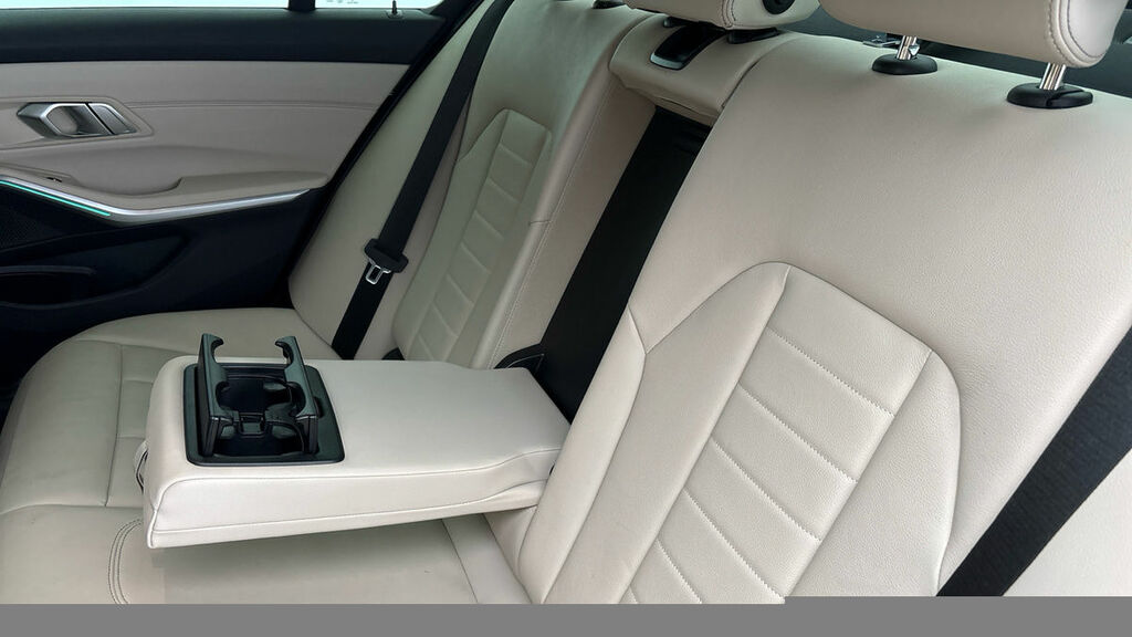 BMW 3 Series 330E M Sport Blue #8