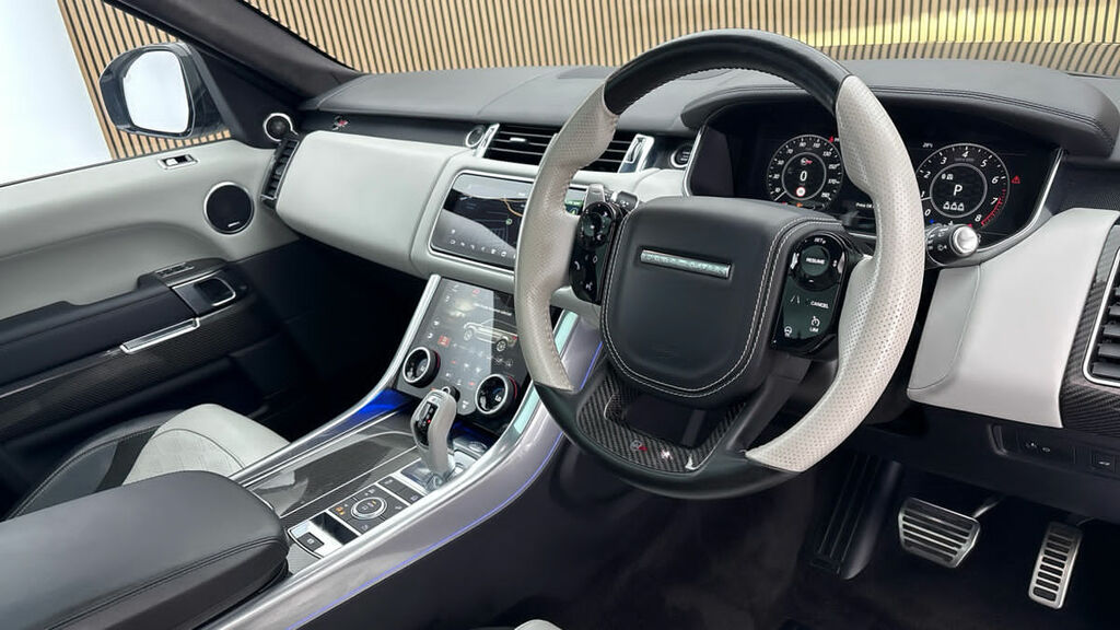 Land Rover Range Rover Sport 5.0 P575 V8 Svr Carbon Edition Suv White #5