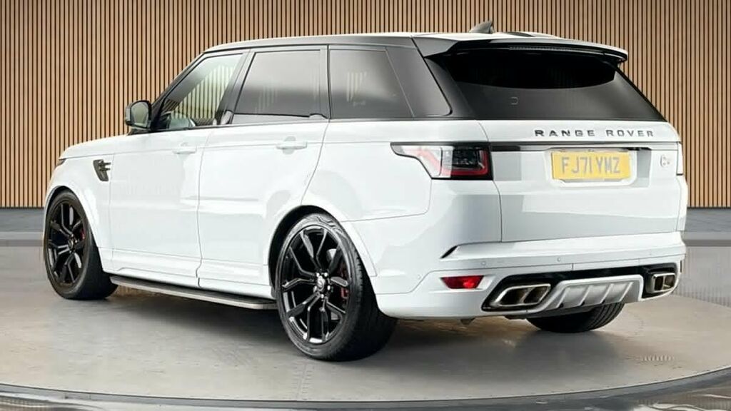 Land Rover Range Rover Sport 5.0 P575 V8 Svr Carbon Edition Suv White #2
