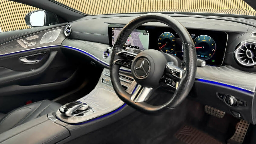 Mercedes-Benz CLS 2.0 Cls350 Eq Boost Amg Line Premium Plus Coupe Grey #5
