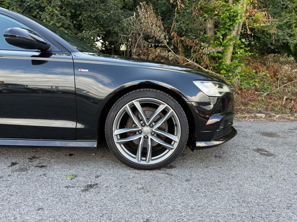 Audi A6 Avant Black Edition Black #5