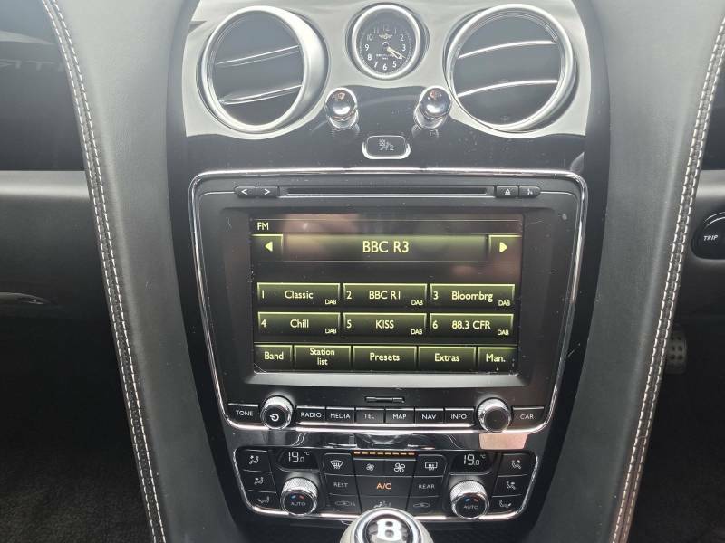 Bentley Flying Spur 6L Null Blue #18