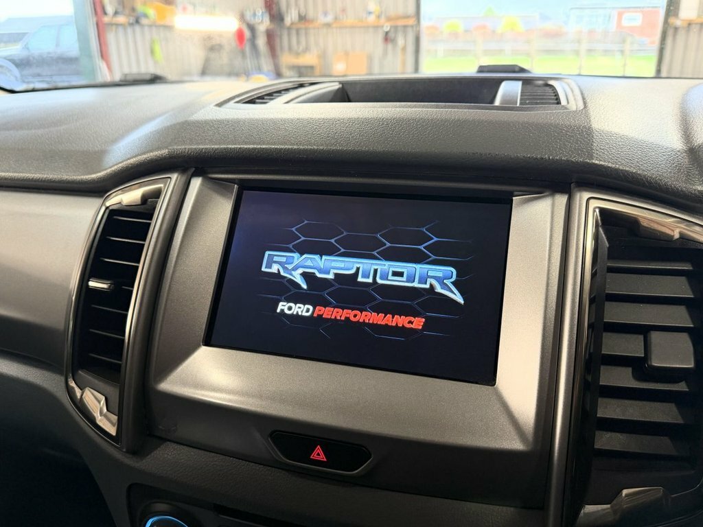 Ford Ranger 3.2L Wildtrak MK67LZO Orange