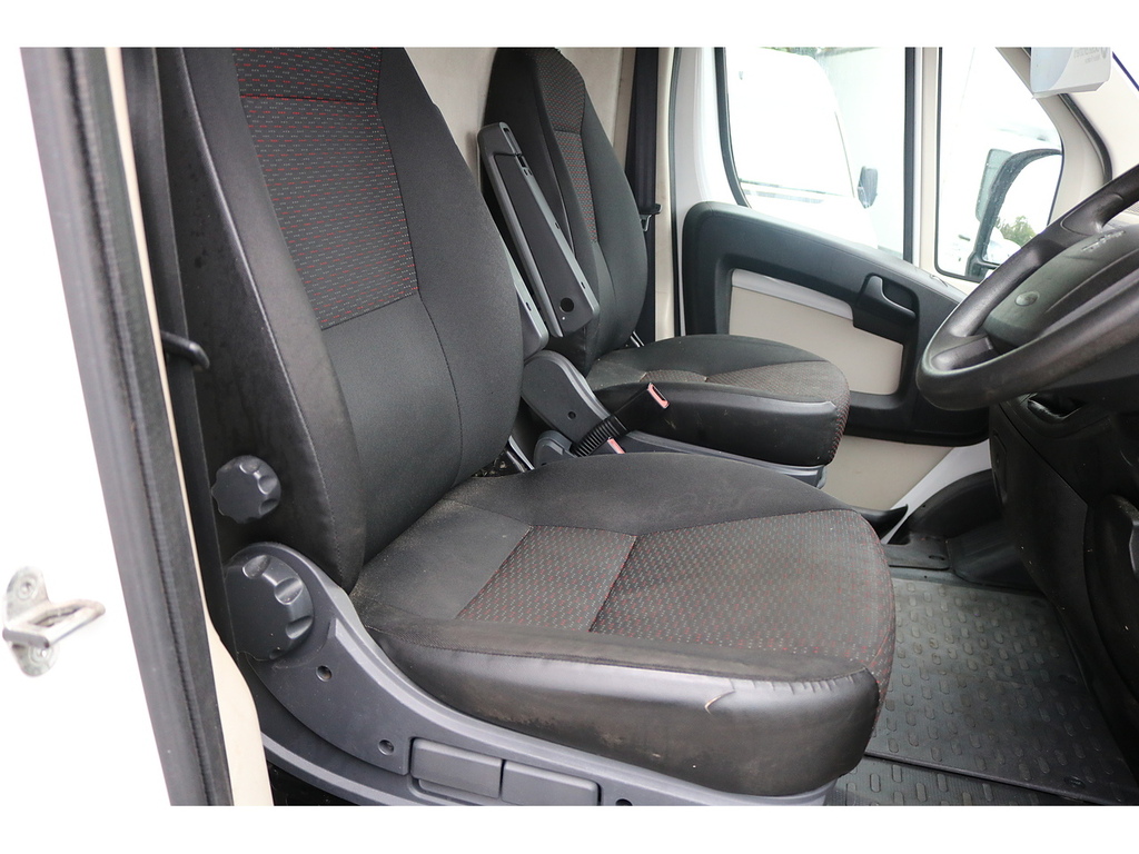 Peugeot Boxer Panel Van Red #13