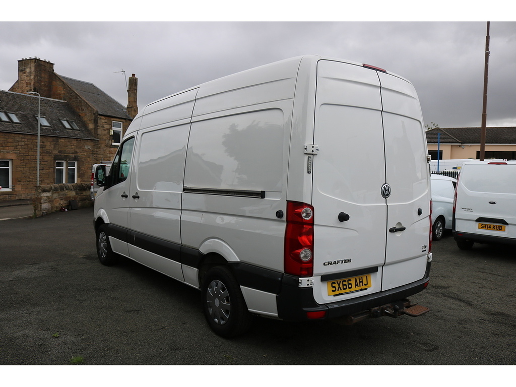 Volkswagen Crafter Panel Van White #5