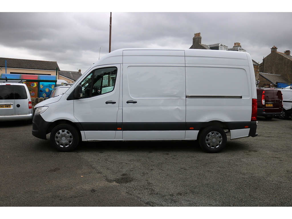 Mercedes-Benz Sprinter 314 Cdi KJ19RXW White #3