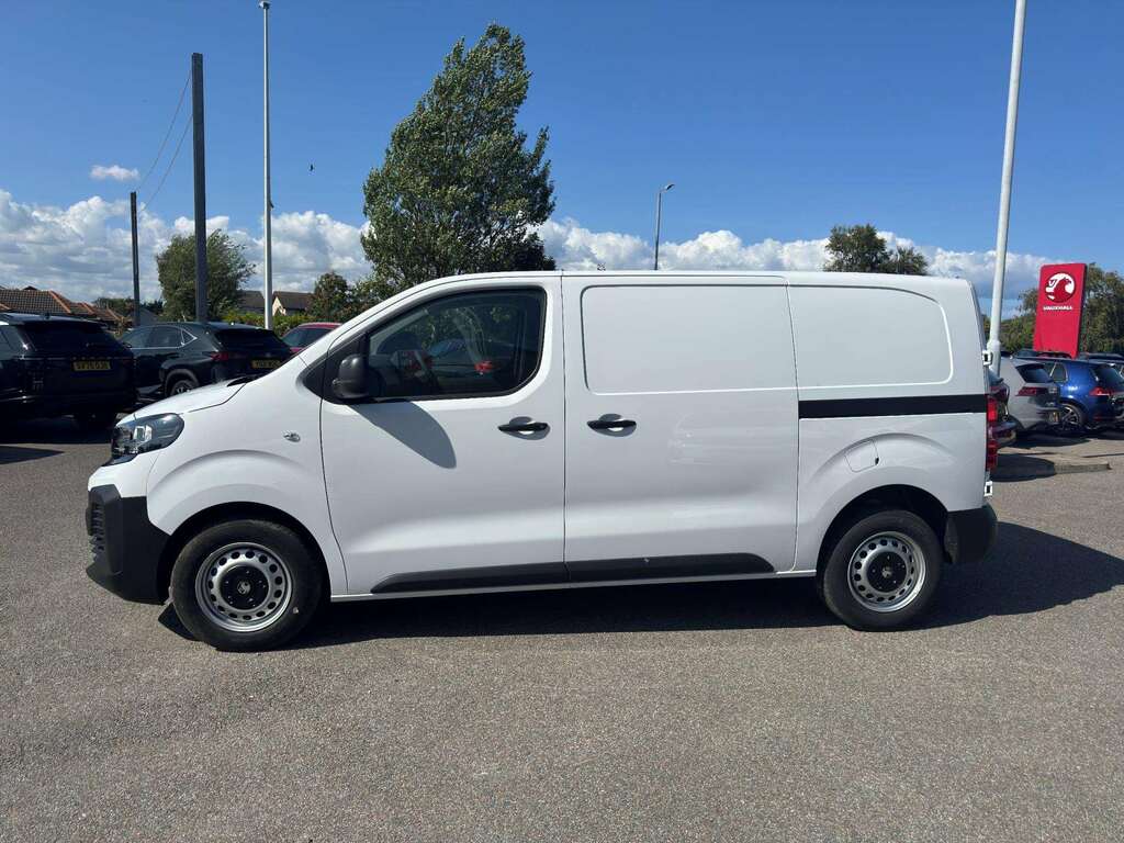 Vauxhall Vivaro Prime M DV75TXD #4