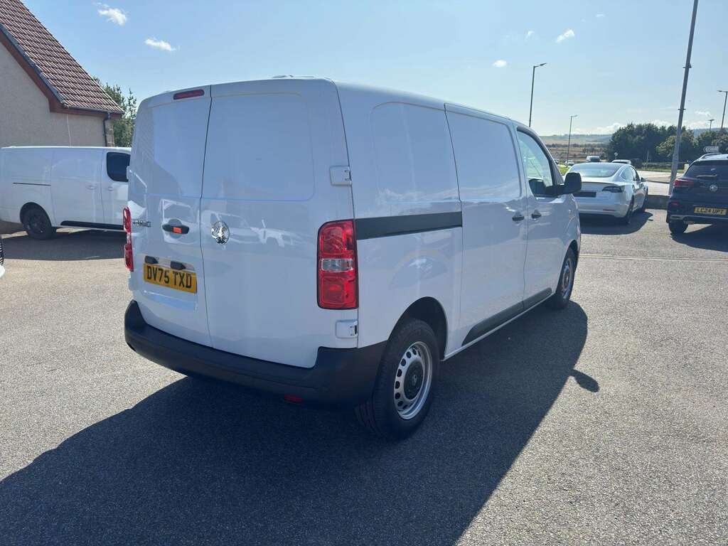 Vauxhall Vivaro Prime M DV75TXD #6