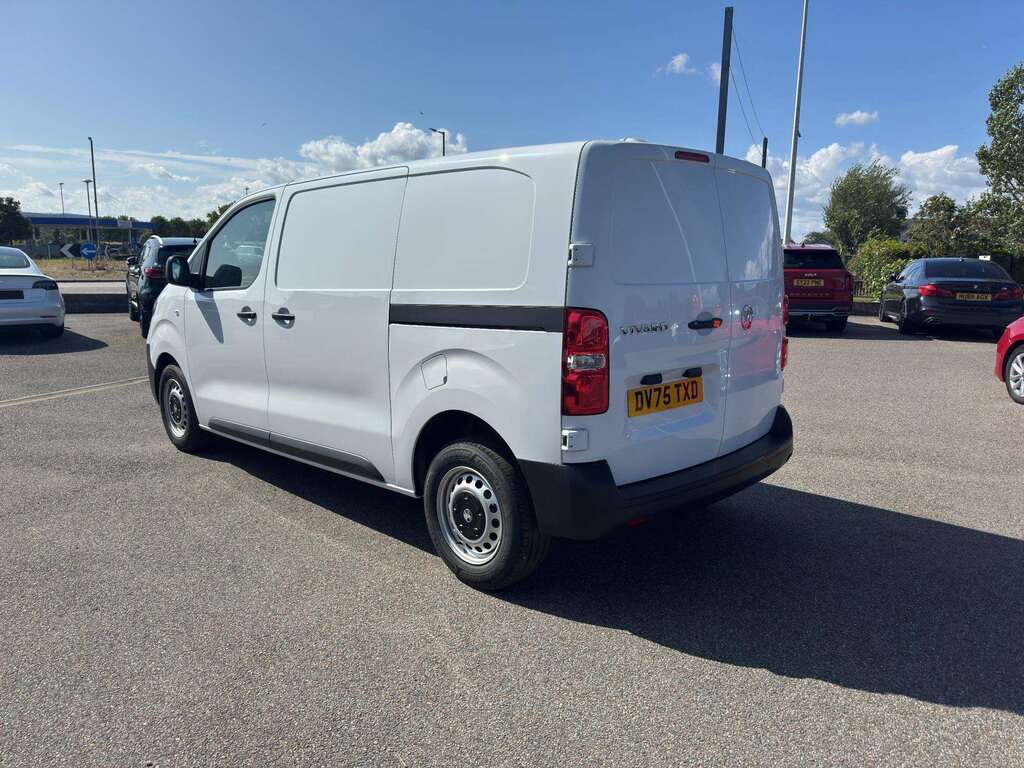 Vauxhall Vivaro Prime M DV75TXD #5