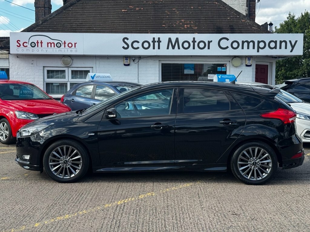 Ford Focus 1L St-line MD67NLN Black #5