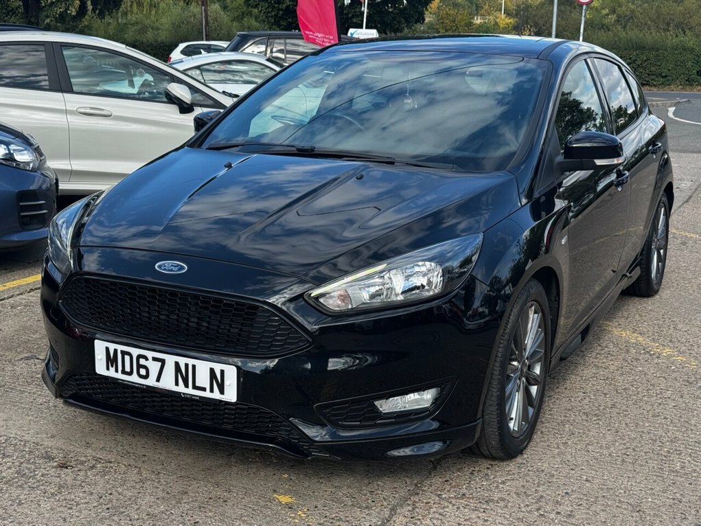 Ford Focus 1L St-line MD67NLN Black #4