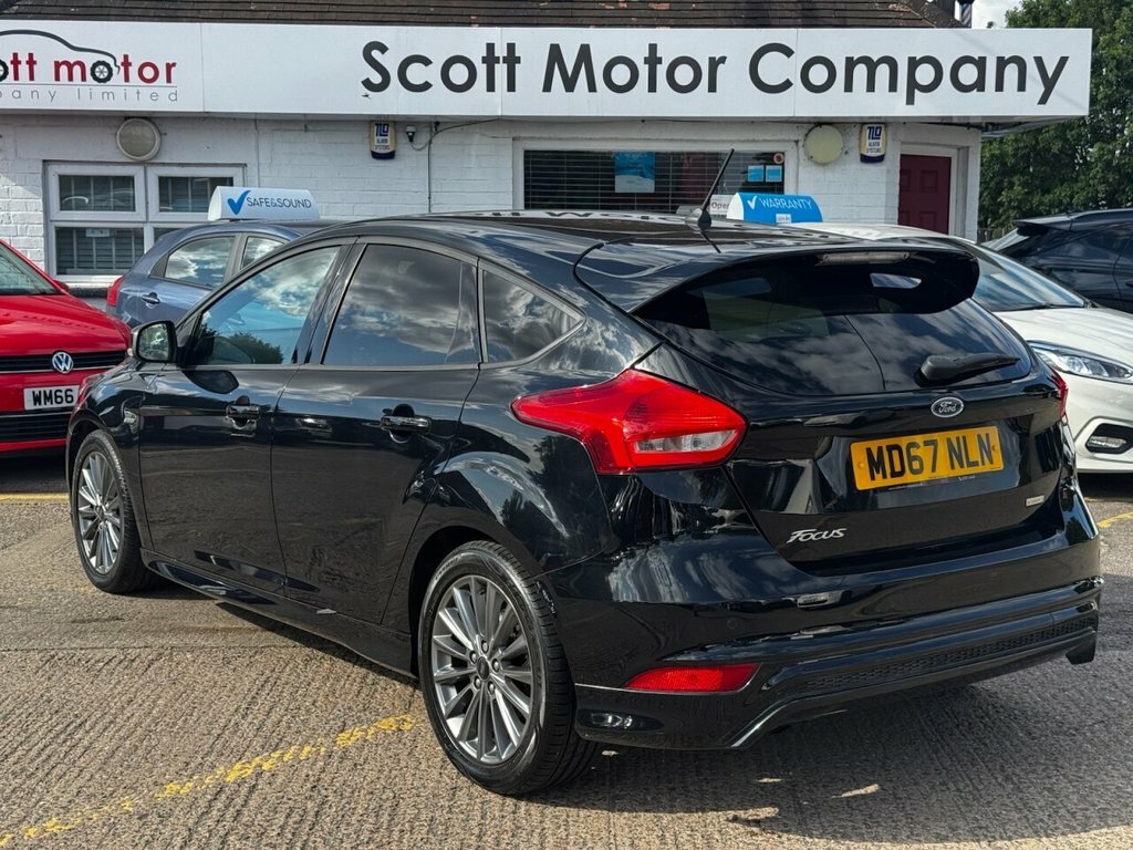 Ford Focus 1L St-line MD67NLN Black #2