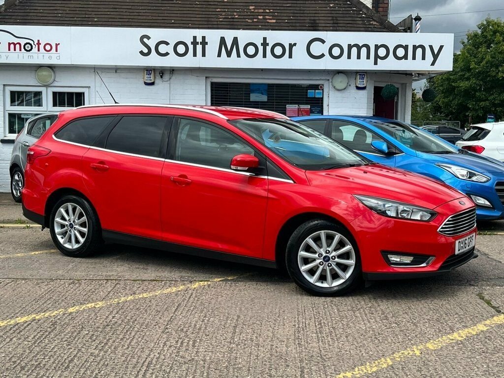 Ford Focus 1.6L Titanium Red