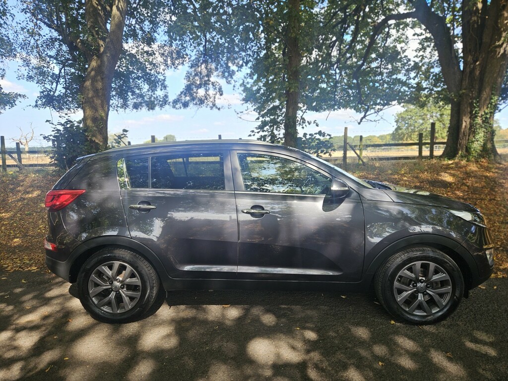 Kia Sportage Suv 1.7 Crdi Ecodynamics 2 2014 Silver
