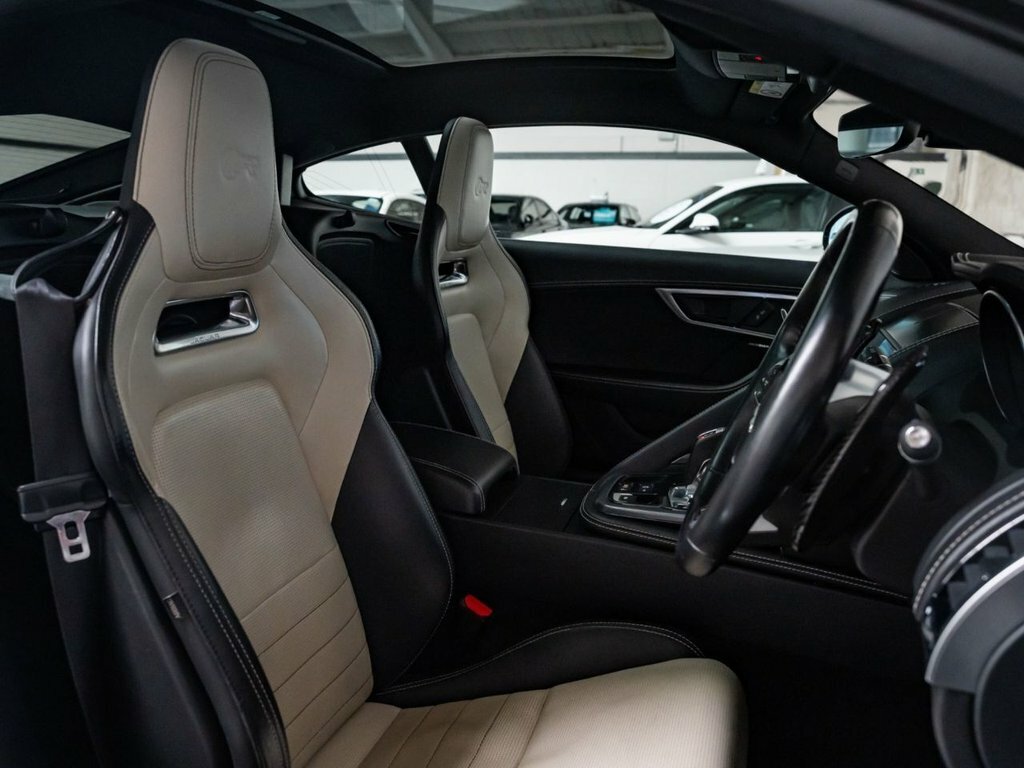 Jaguar F-Type 5L R GU18XVB Black #6