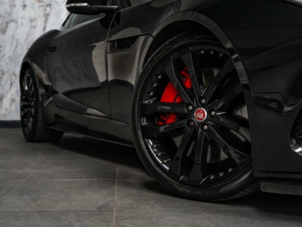Jaguar F-Type 5L R GU18XVB Black #5