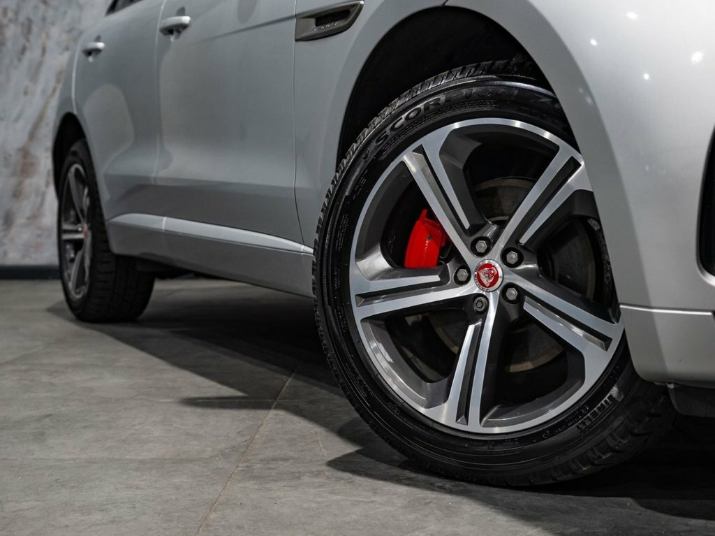 Jaguar F-Pace 3L S YC16WUP Silver #5