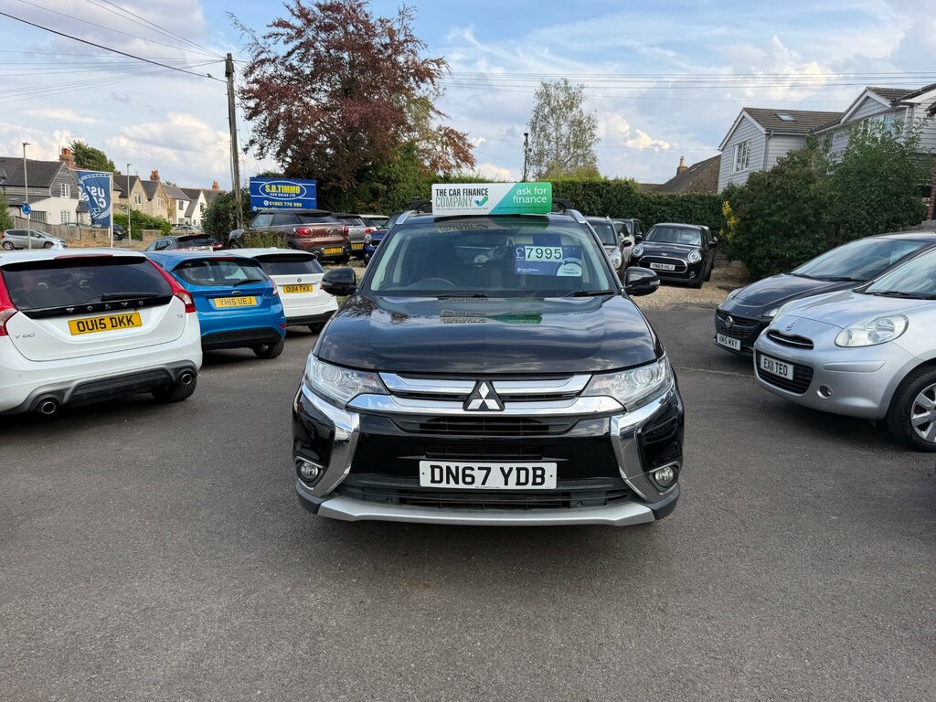 Mitsubishi Outlander 2.2 Di-d 3 Suv 4Wd Euro 6 147 Ps DN67YDB Black #2