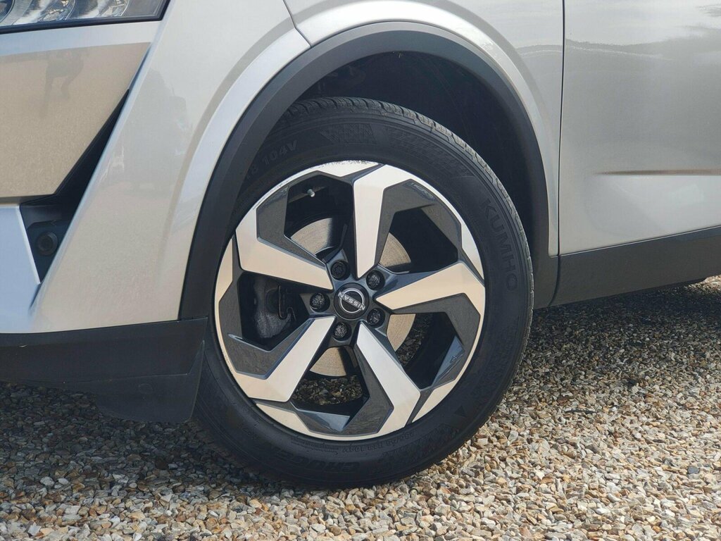 Nissan Qashqai 1.3 Dig-t Mhev N-connecta Xtron Euro 6 Ss LS72TVM #2