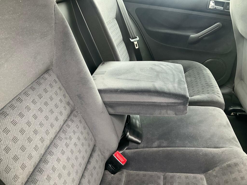 Volkswagen Golf Se Silver #24