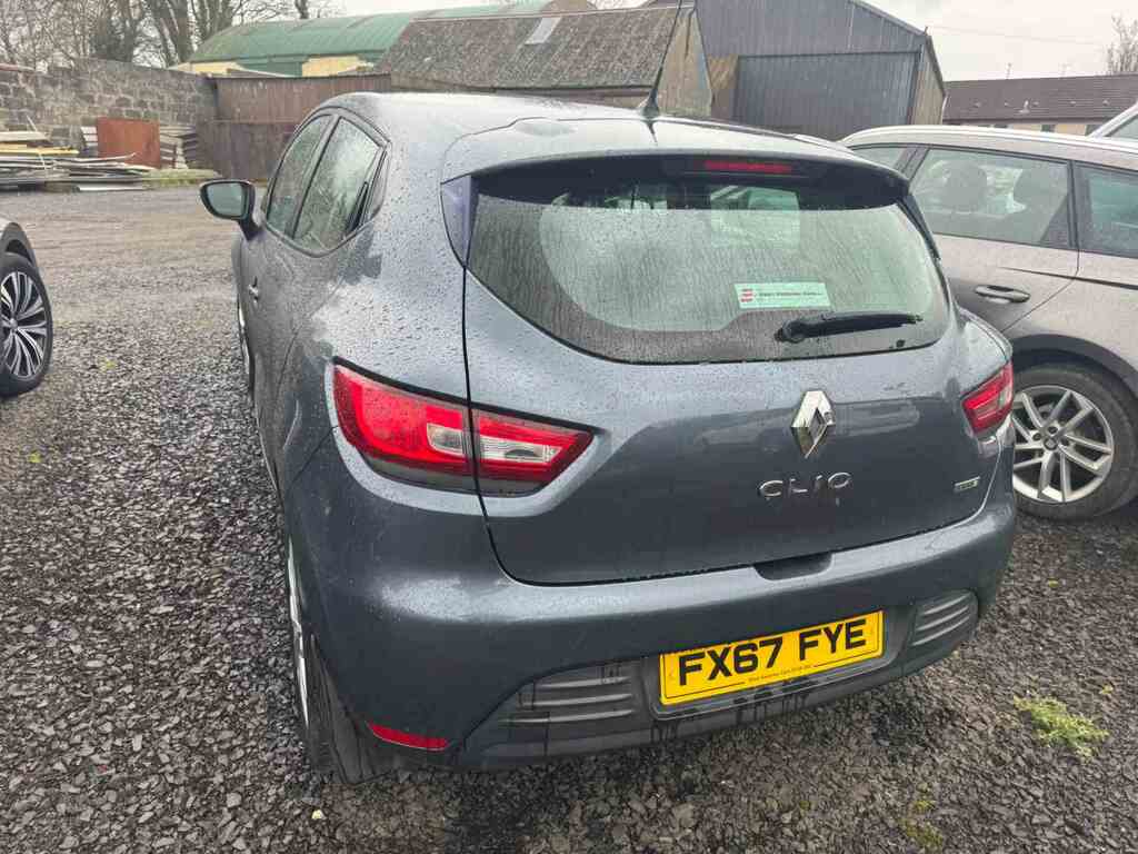 Renault Clio Dynamique 90 Dci Silver #4