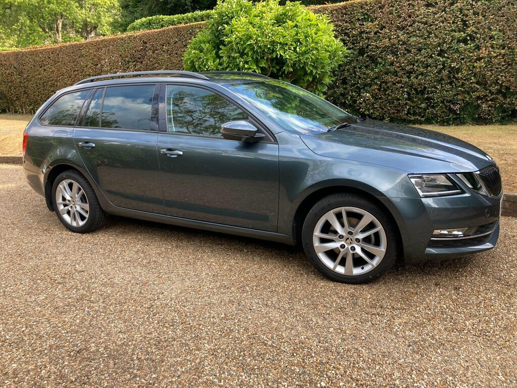 Skoda Octavia 1.5 Tsi Act Se L Euro 6 Ss KV69VWX Grey #3
