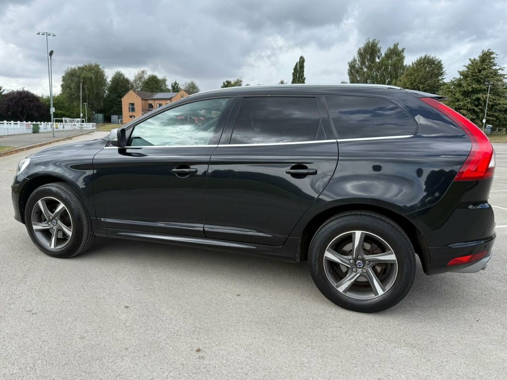 Volvo XC60 2L R-design Lux Nav V26SDS Black #5
