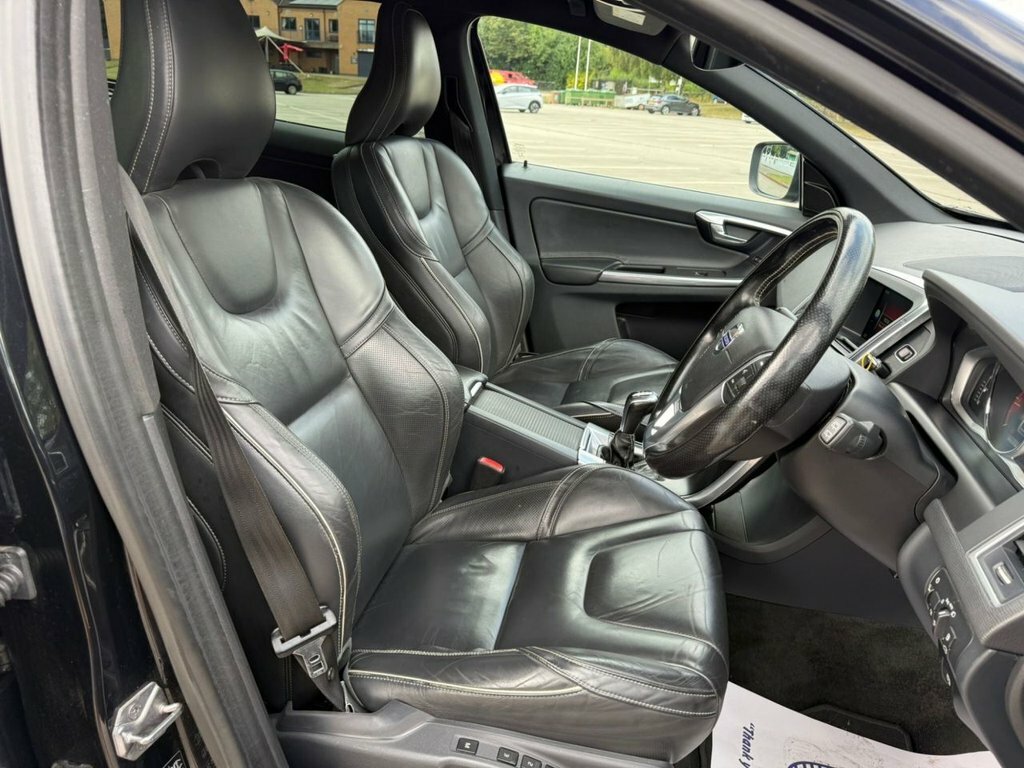 Volvo XC60 2L R-design Lux Nav V26SDS Black #3