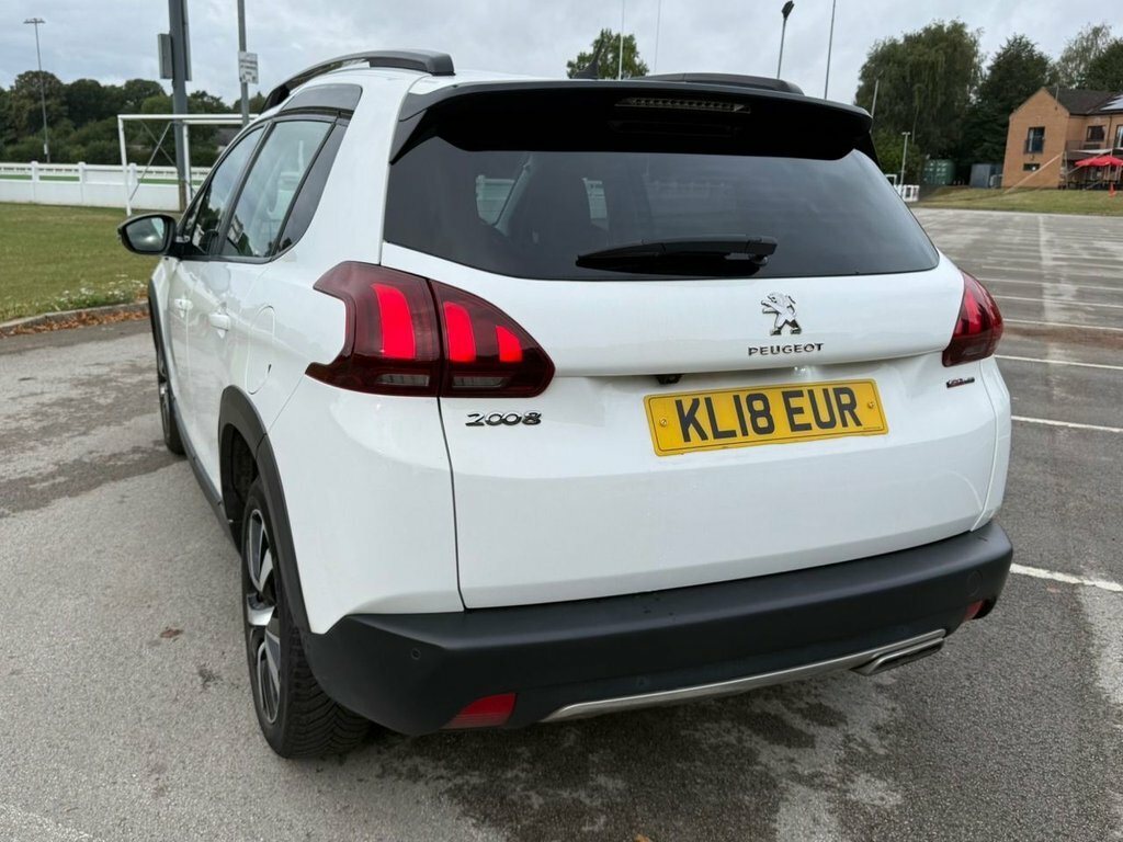 Peugeot 2008 1.2 Puretech 110 Gt Line Black #47