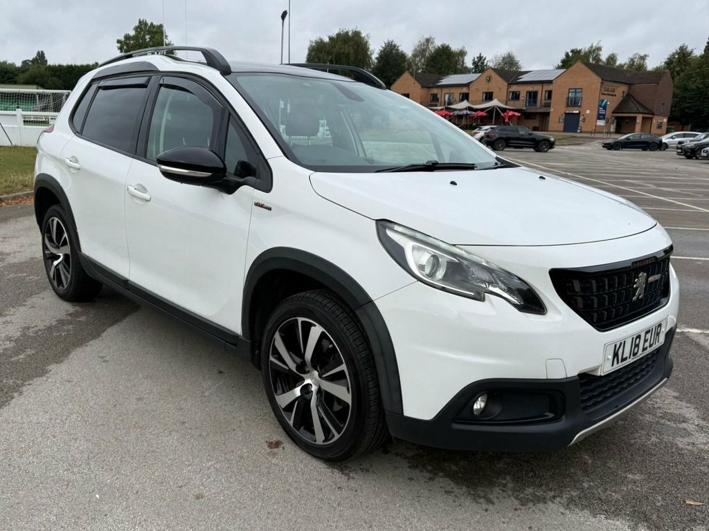 Peugeot 2008 1.2 Puretech 110 Gt Line Black #12