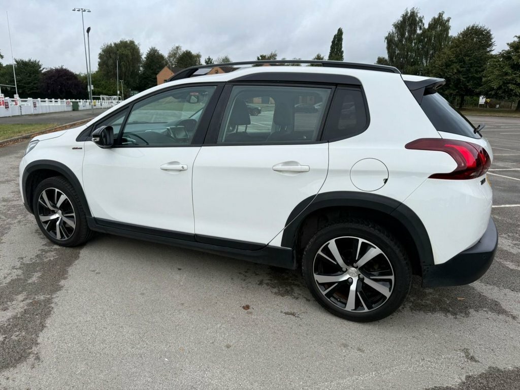 Peugeot 2008 1.2 Puretech 110 Gt Line Black #55