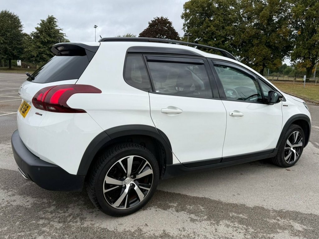 Peugeot 2008 1.2 Puretech 110 Gt Line Black #28