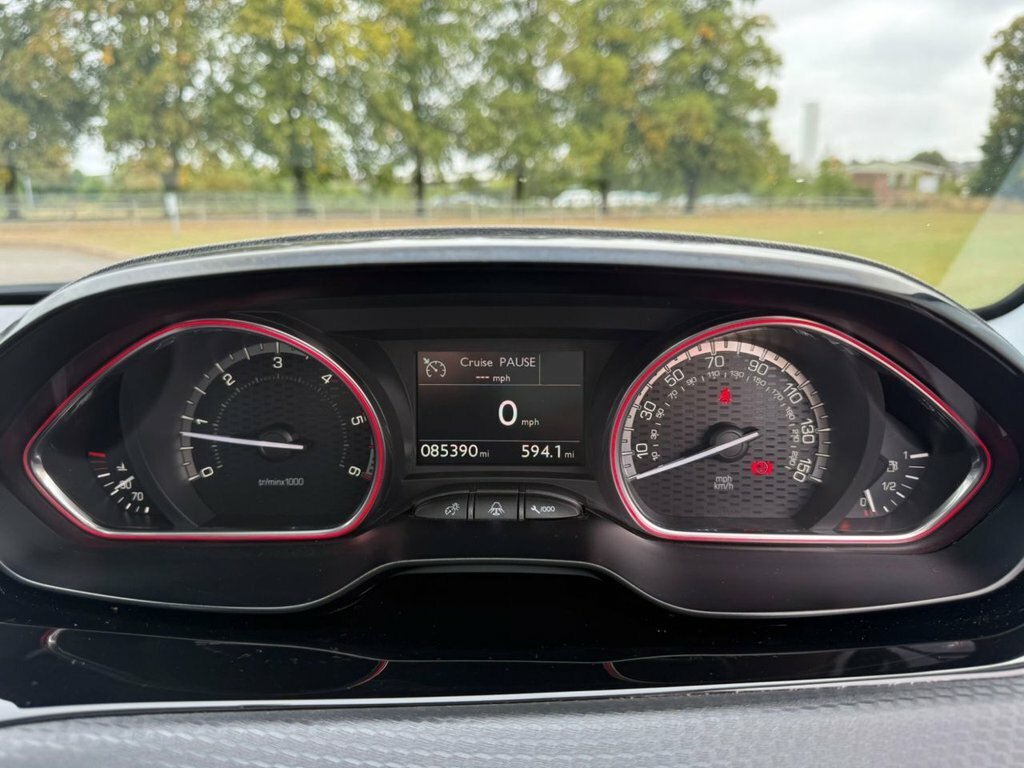 Peugeot 2008 1.2 Puretech 110 Gt Line Black #39