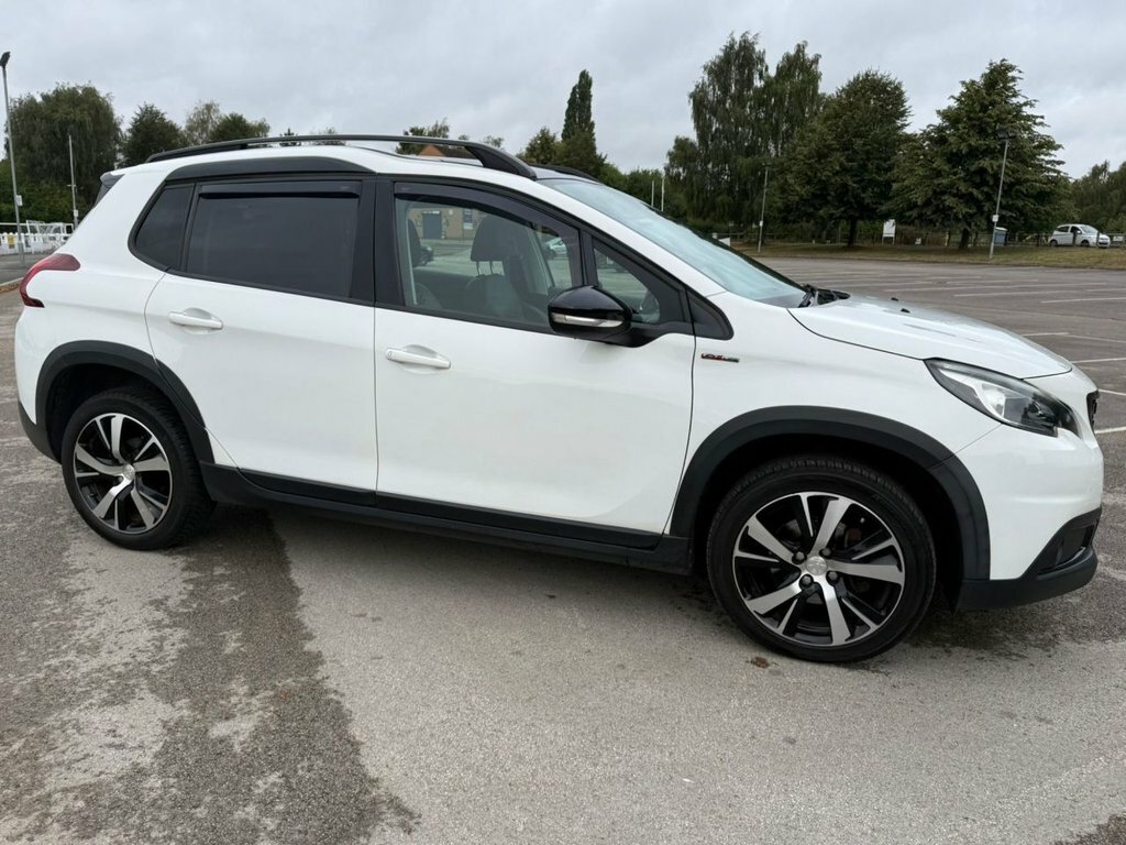 Peugeot 2008 1.2 Puretech 110 Gt Line Black #9