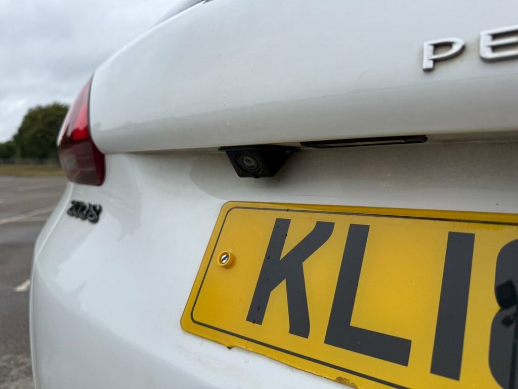 Peugeot 2008 1.2 Puretech 110 Gt Line Black #19