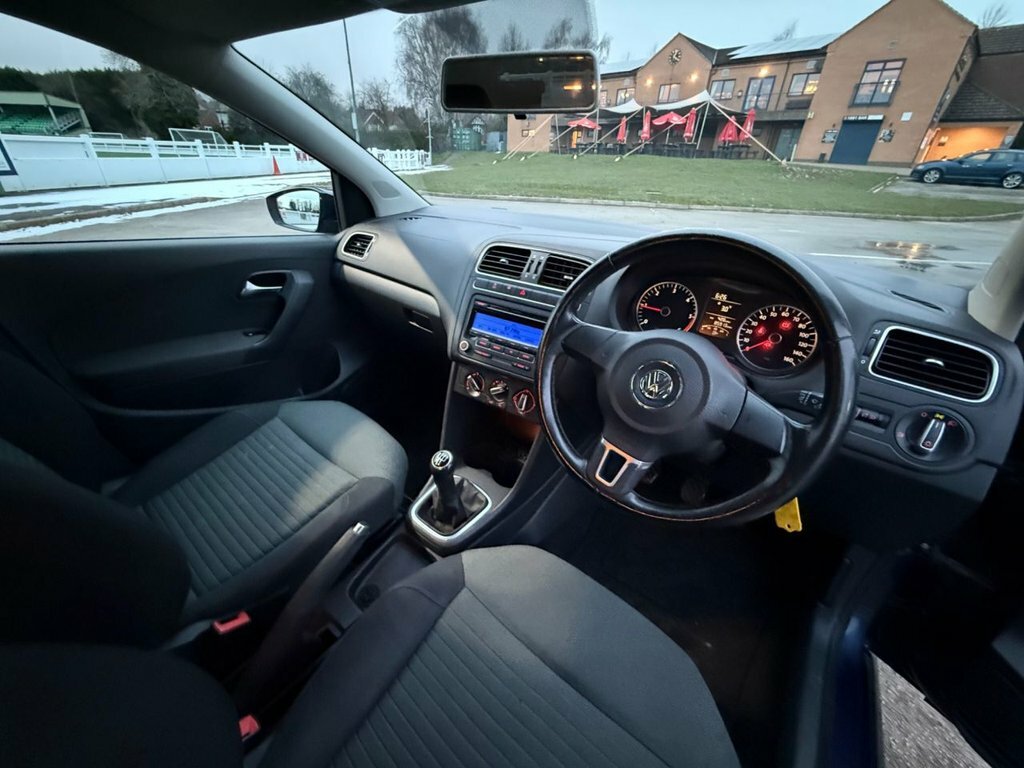 Volkswagen Polo Hatchback Silver #22