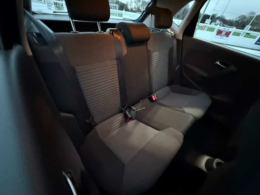 Volkswagen Polo Hatchback Silver #25