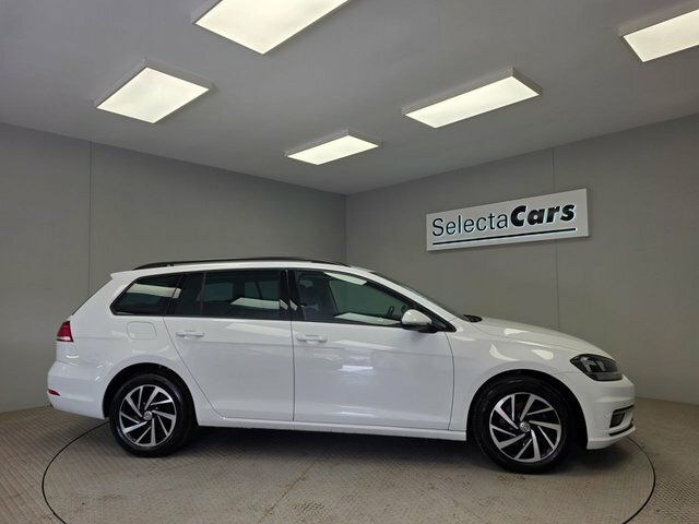 Volkswagen Golf 1.6 Tdi Match Estate Euro 6 S S BD69WUL White #5