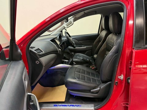 Mitsubishi L200 2.4 L200 Barbarian Red #4