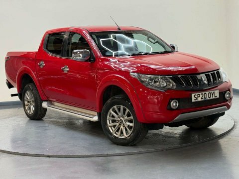 Mitsubishi L200 2.4 L200 Barbarian Red