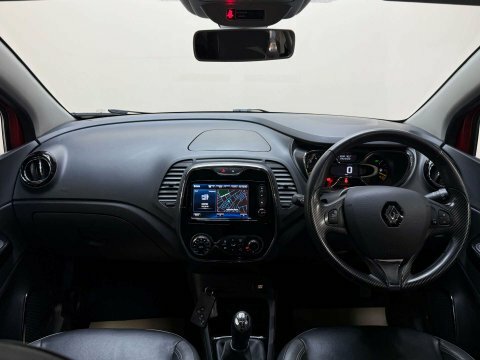 Renault Captur 1.5 Captur Signature LR65LSZ Red #3
