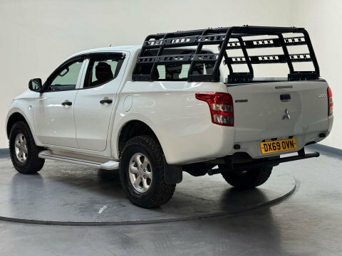 Mitsubishi L200 2.4 L200 4Life DX69OVN White #6