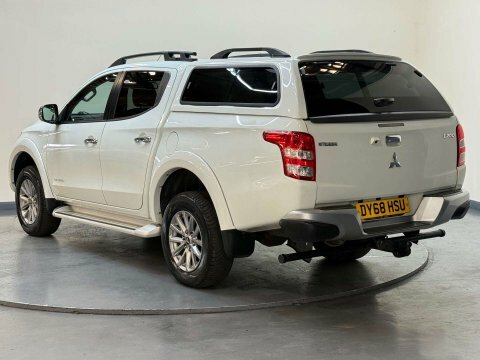 Mitsubishi L200 2.4 L200 Warrior DY68HSU White #6