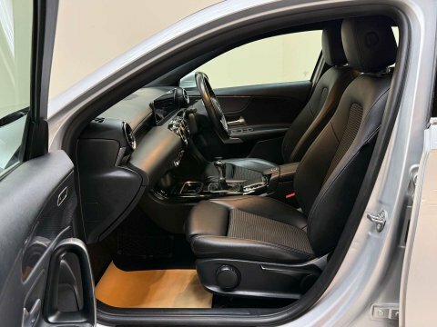 Mercedes-Benz A Class 1.3 A 180 NG68GUC Silver #4