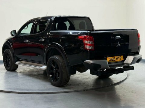 Mitsubishi L200 2.4 L200 Warrior Black #6