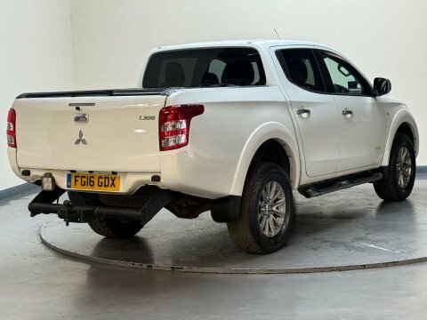 Mitsubishi L200 2.4 L200 Titan FG16GDX White #5