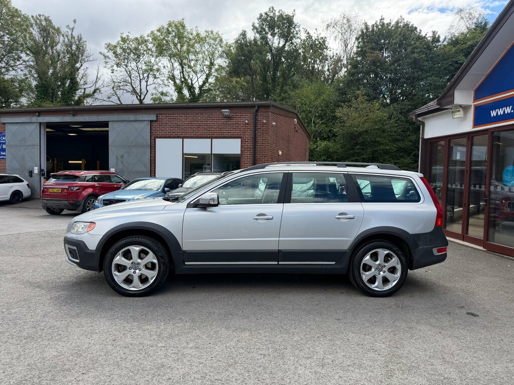 Volvo XC70 2.4 D5 Se Lux Estate Geartronic Awd Eur Silver #4