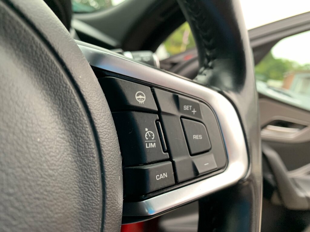 Jaguar F-Pace Black #21