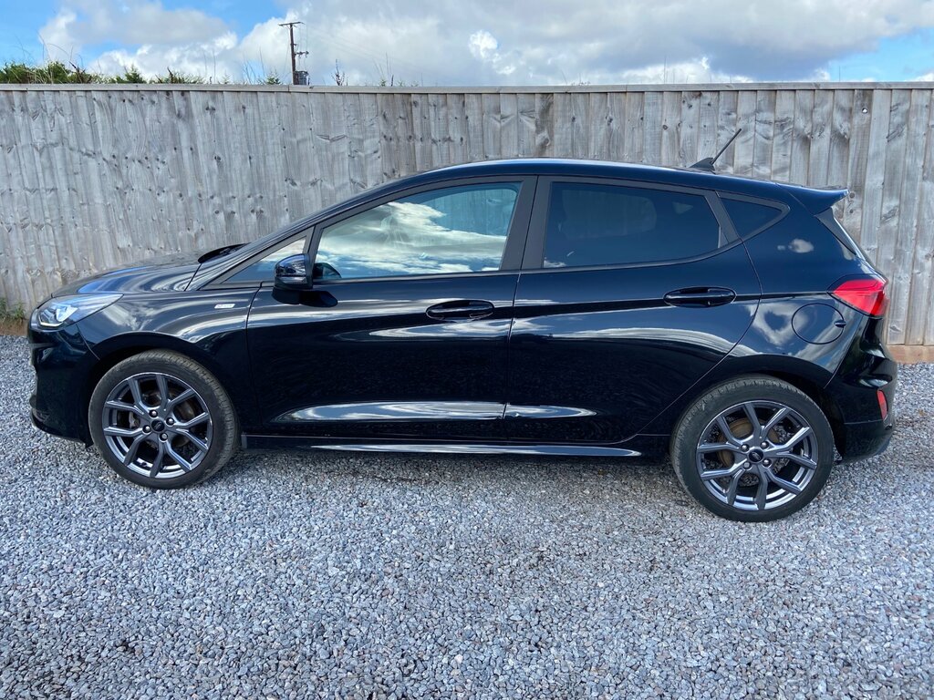 Ford Fiesta 1.0T Ecoboost St-line Hatchback Black #5