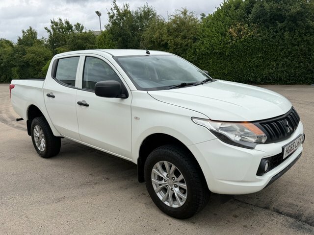 Mitsubishi L200 Di-d Dc 4Life Pickup White